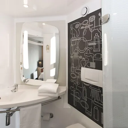 Ibis Avranches Baie Du Mont-saint-michel 3*