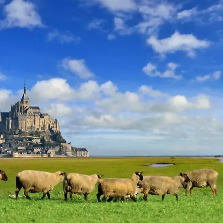 Ibis Avranches Baie Du Mont-saint-michel Hotel 3*