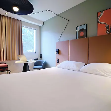 Ibis Avranches Baie Du Mont-saint-michel