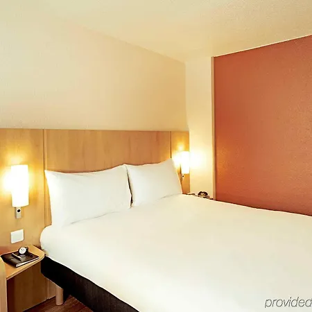 Ibis Avranches Baie Du Mont-saint-michel Hotel 3*