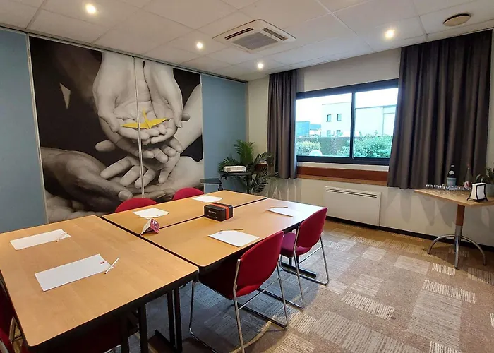 Ibis Avranches Baie Du Mont-saint-michel Hotel