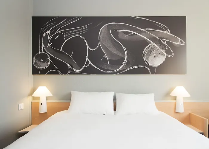 Ibis Avranches Baie Du Mont-saint-michel 3*