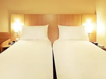 Ibis Avranches Baie Du Mont-saint-michel 3*